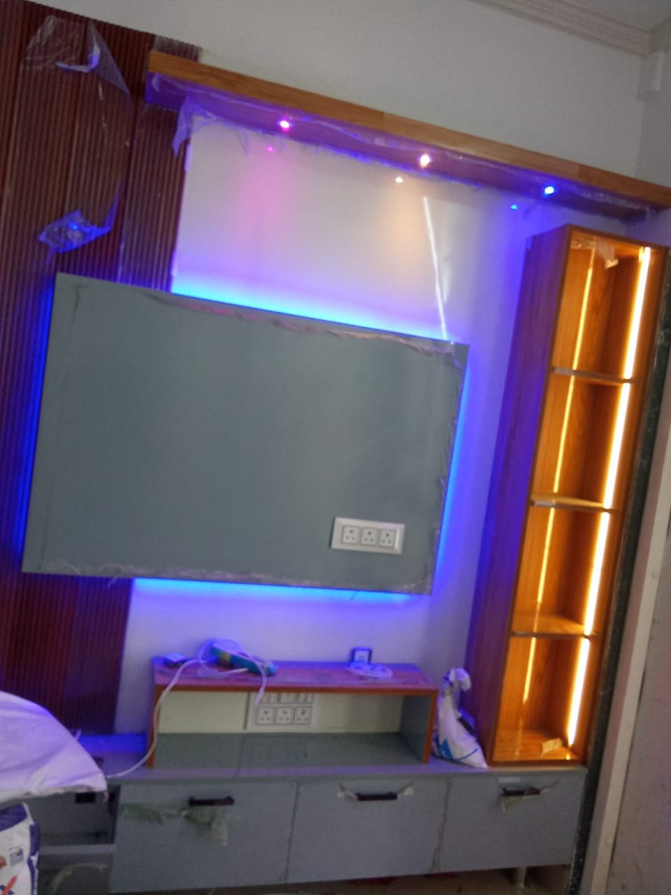 Modern Led Tv Console Unit 2