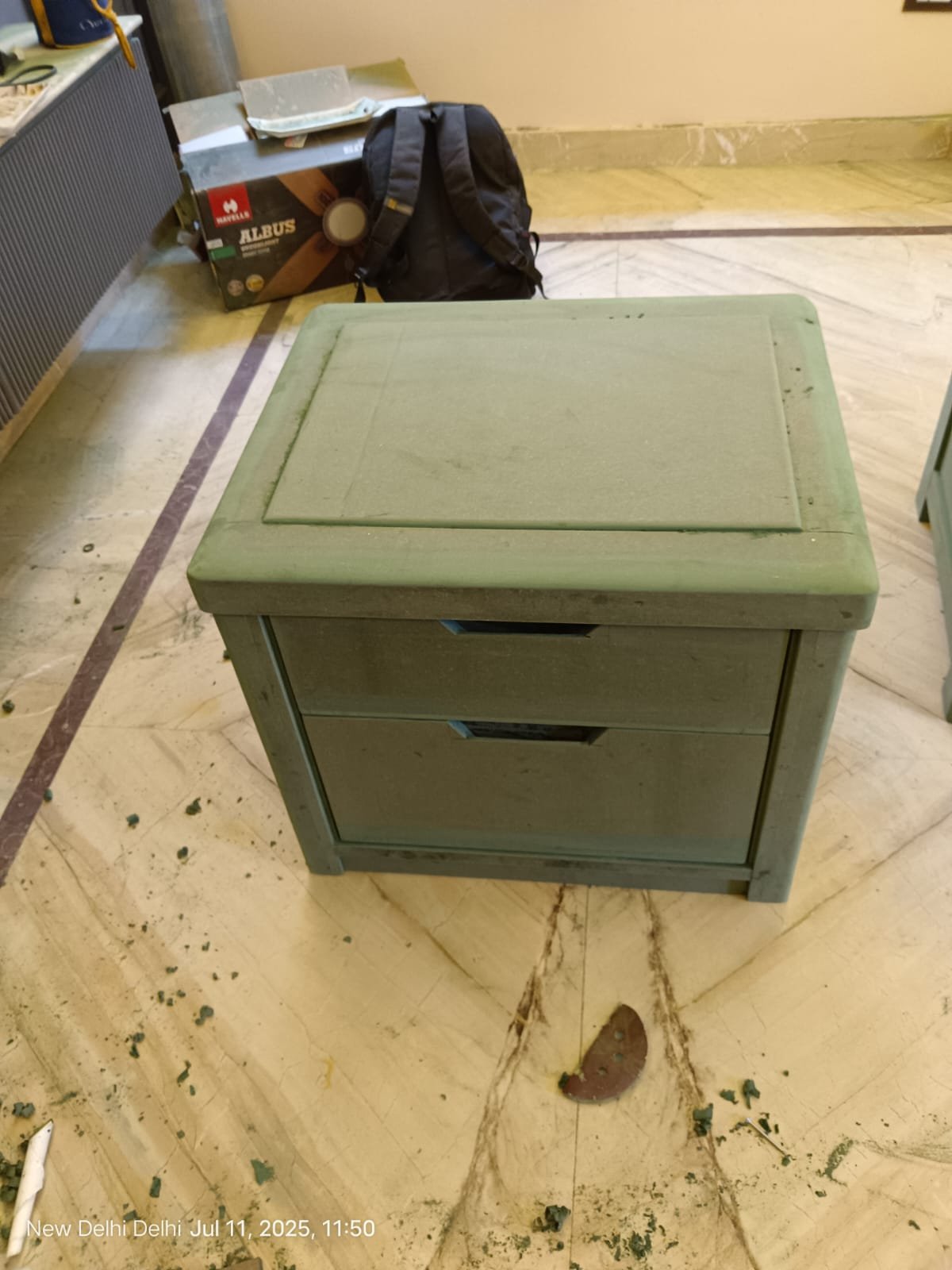 Bedside Table Pu Polishing Work